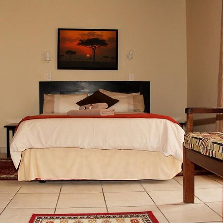Rustenburg Guesthouse Pokoj fotografie